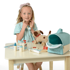 TENDER LEAF Animal Rescue Vet Case