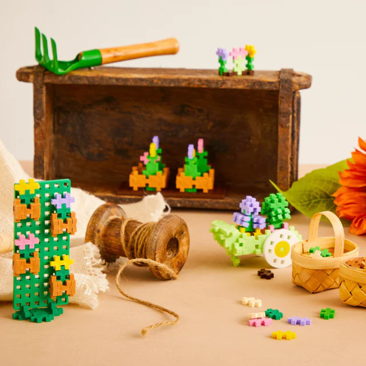 PLUS-PLUS Learn to Build Flower Shop