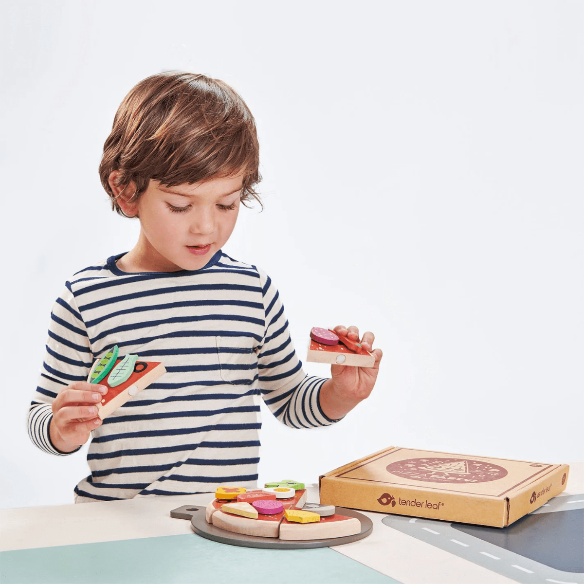 TENDER LEAF Pizza Party